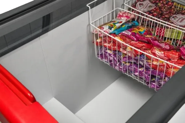 Морозильный ларь Frostor GELLAR FG 675 E красный