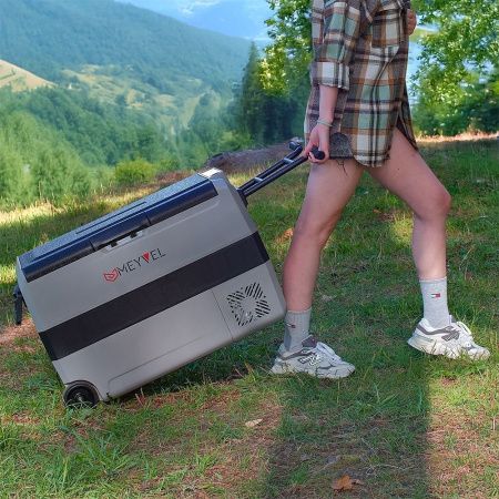 Автомобильный холодильник переносной Meyvel AF-SD50