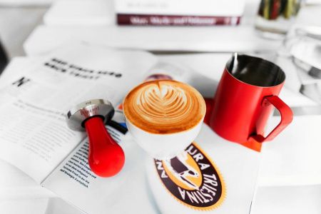 Питчер JoeFrex 600 (590мл) красный