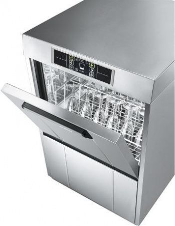Стаканомоечная машина Smeg UG420DS