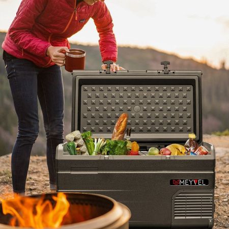 Автомобильный холодильник переносной Meyvel AF-H100
