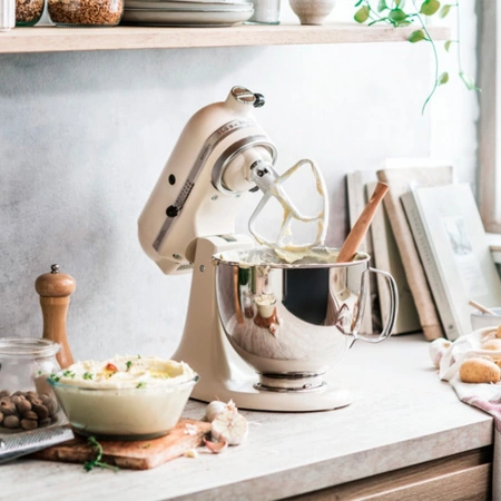 Миксер планетарный KitchenAid Artisan 5KSM125EMH 4.8 л кремовый