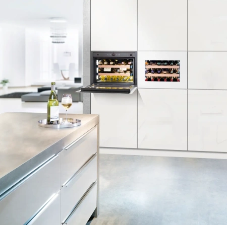 Шкаф винный Liebherr WKEGW 582