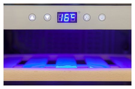 Шкаф винный Cold Vine C18-KSB1