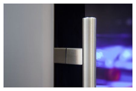 Шкаф винный Cold Vine C18-KBB1